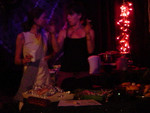 thumb 10_gossip_in_the_chaishop